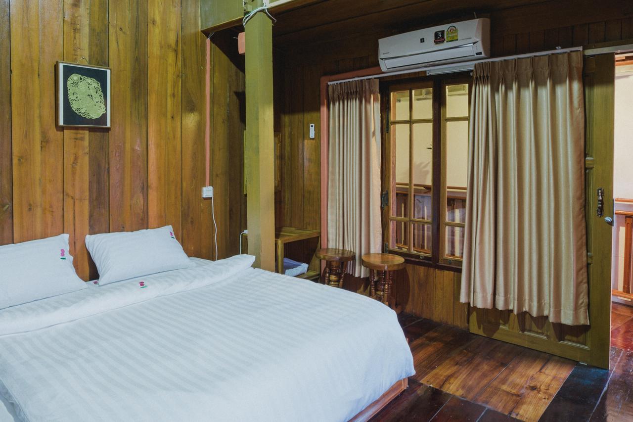 The History Cafe' & Guesthouse Sukhothai Luaran gambar