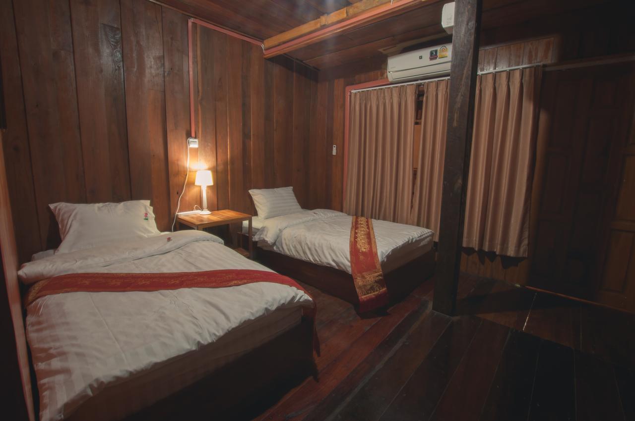 The History Cafe' & Guesthouse Sukhothai Luaran gambar