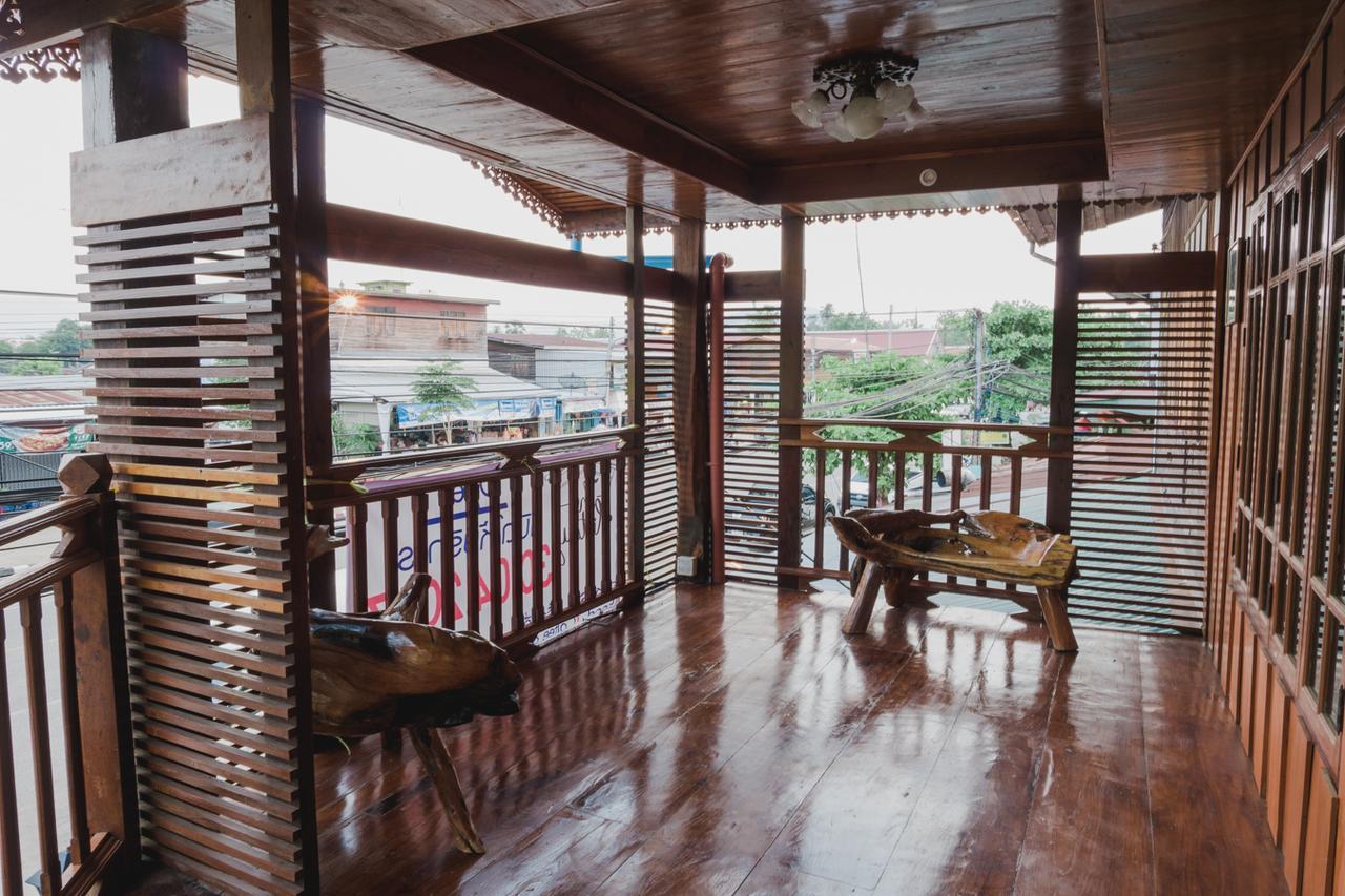 The History Cafe' & Guesthouse Sukhothai Luaran gambar
