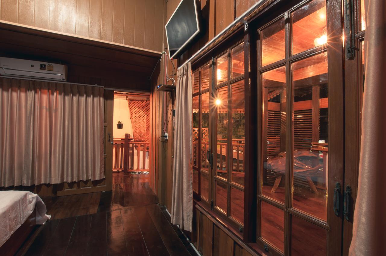 The History Cafe' & Guesthouse Sukhothai Luaran gambar