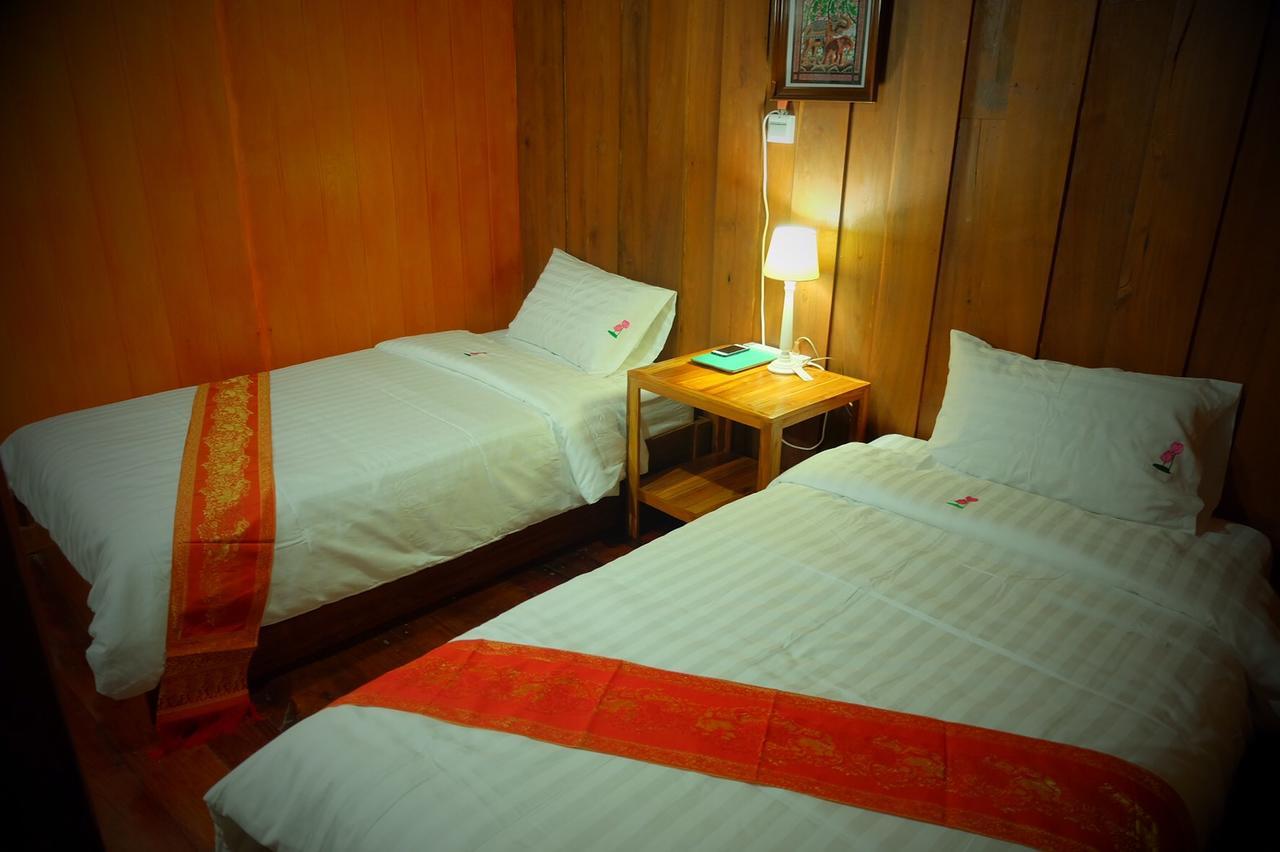 The History Cafe' & Guesthouse Sukhothai Luaran gambar
